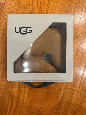UGG Infant Booties in Chestnut Suede